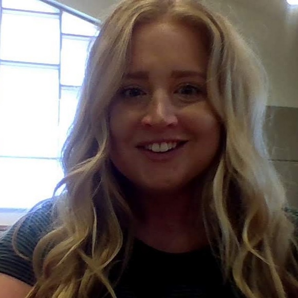 Meet your Posher, Hannah - Picture 1 of 1